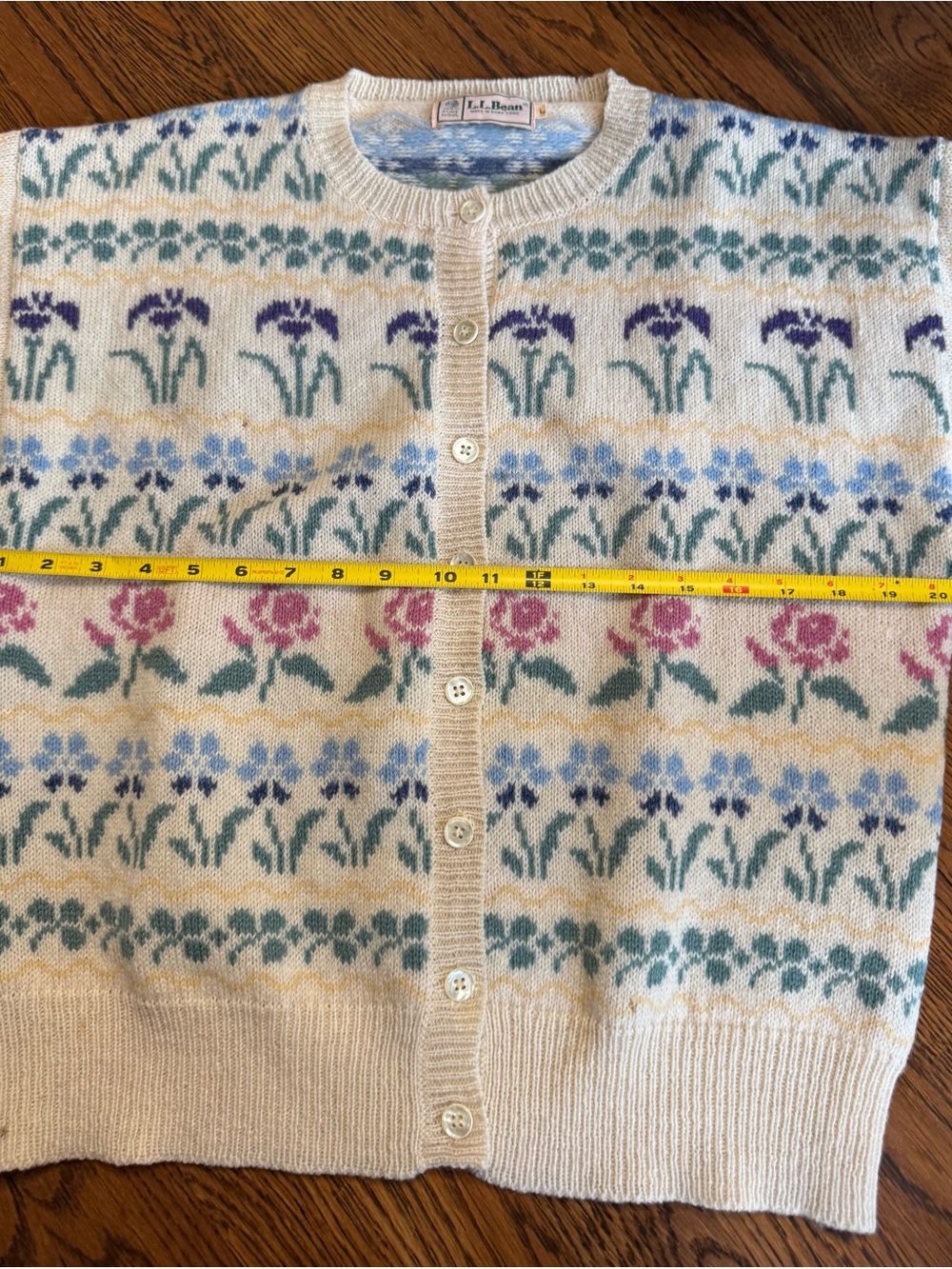 Vintage LL Bean Cream Floral Button-Up Sweater Cardigan - Picture 9 of 10